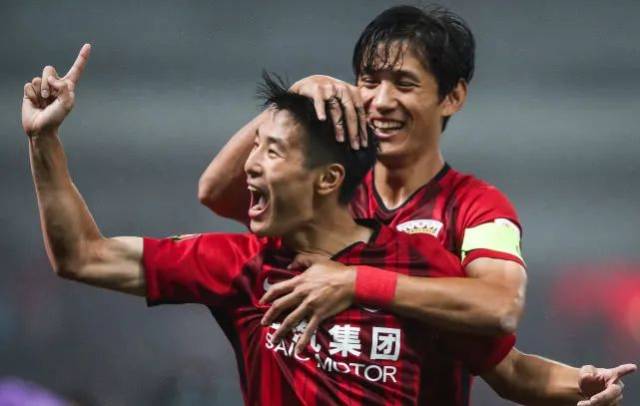 库里31+7+7勇士力克雄鹿 字母哥空砍34+10+5巴特勒21分